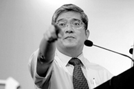 郎咸平：全面放开二胎，你还敢生吗？