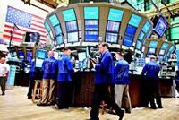 原油交易策略：供应过剩压倒一切，油价低迷四面楚歌