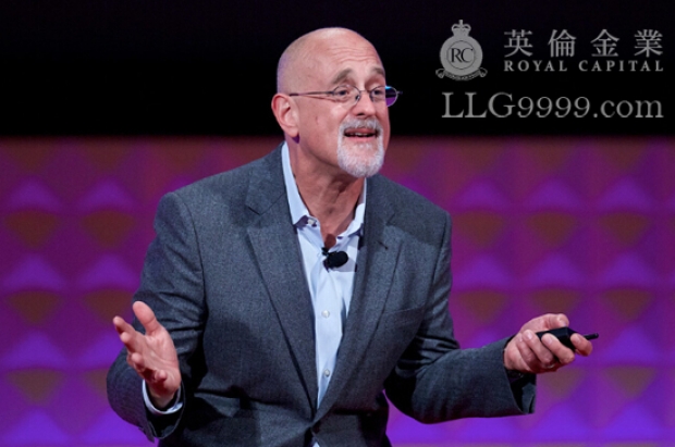 哈佛大学心理学教授丹尼尔-吉尔伯特在世界论坛发言
