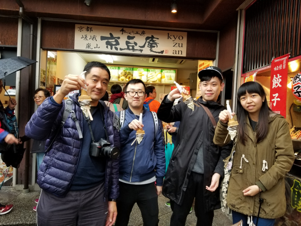 英伦金融品尝日本著名甜品