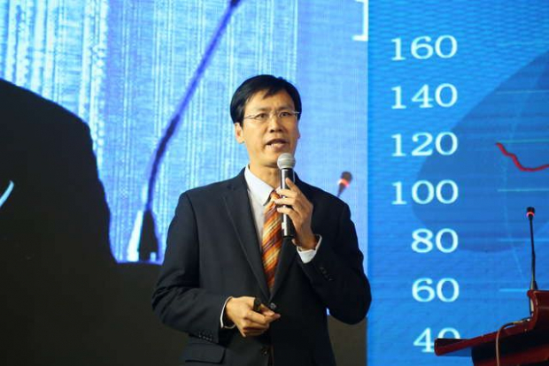 年会主讲戴剑峰老师分享2019年黄金投资机遇