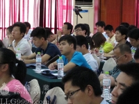 黄金白银投资者们积极踊跃