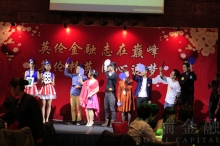 同时具备精英管理团队
