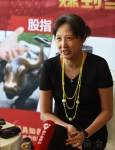 南宁媒体采访——英伦金融及国内知名分析师 蔡英姿女仕