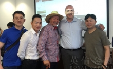 蛮子天使学堂学员合影留念