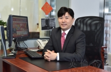 英伦金融营运总裁张玄先生