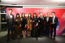 业绩奖销售团队合照
