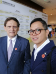 英伦金融主管Wayne与前美联储顾问杰夫瑞合照